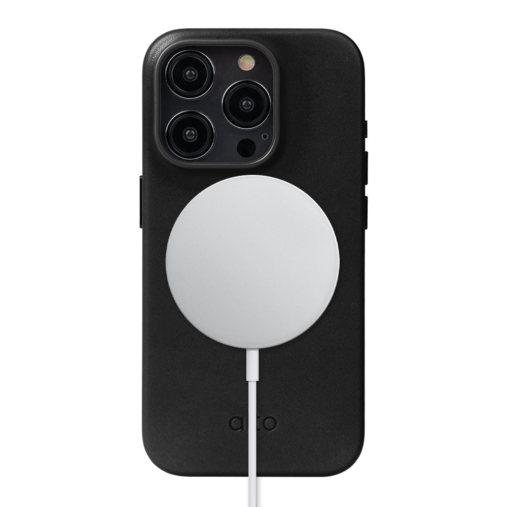 iPhone 15 Series Clop MagSafe Leather Case - Raven Black