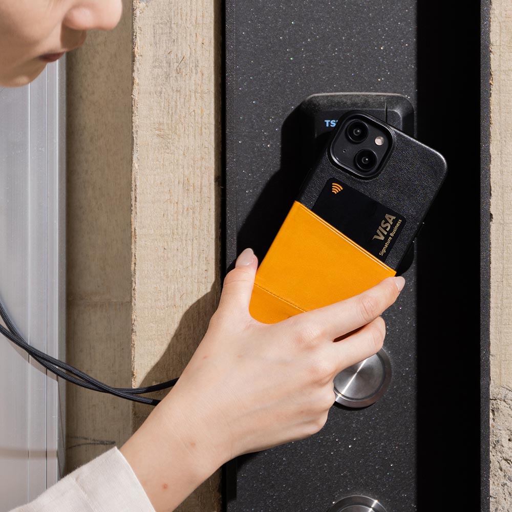 iPhone 14シリーズAnello Leather Ranyard Case -Caramel Brown / Raven Black