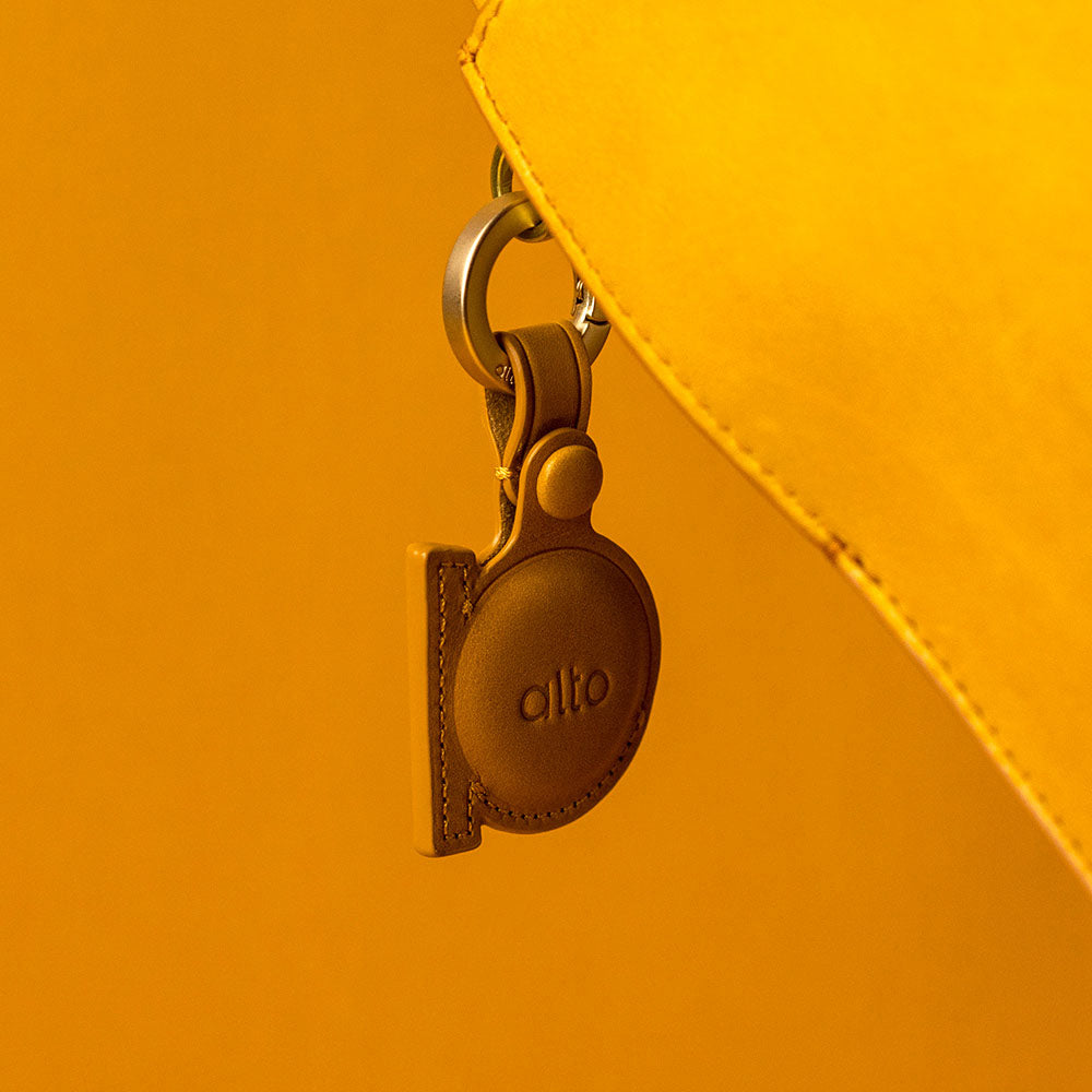 AirTag Leather Key Ring – Caramel Brown