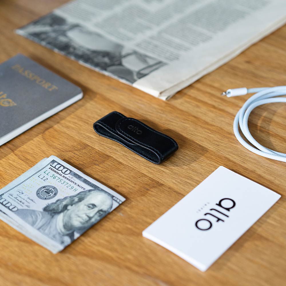 Magnetic Leather Clip – Raven Black
