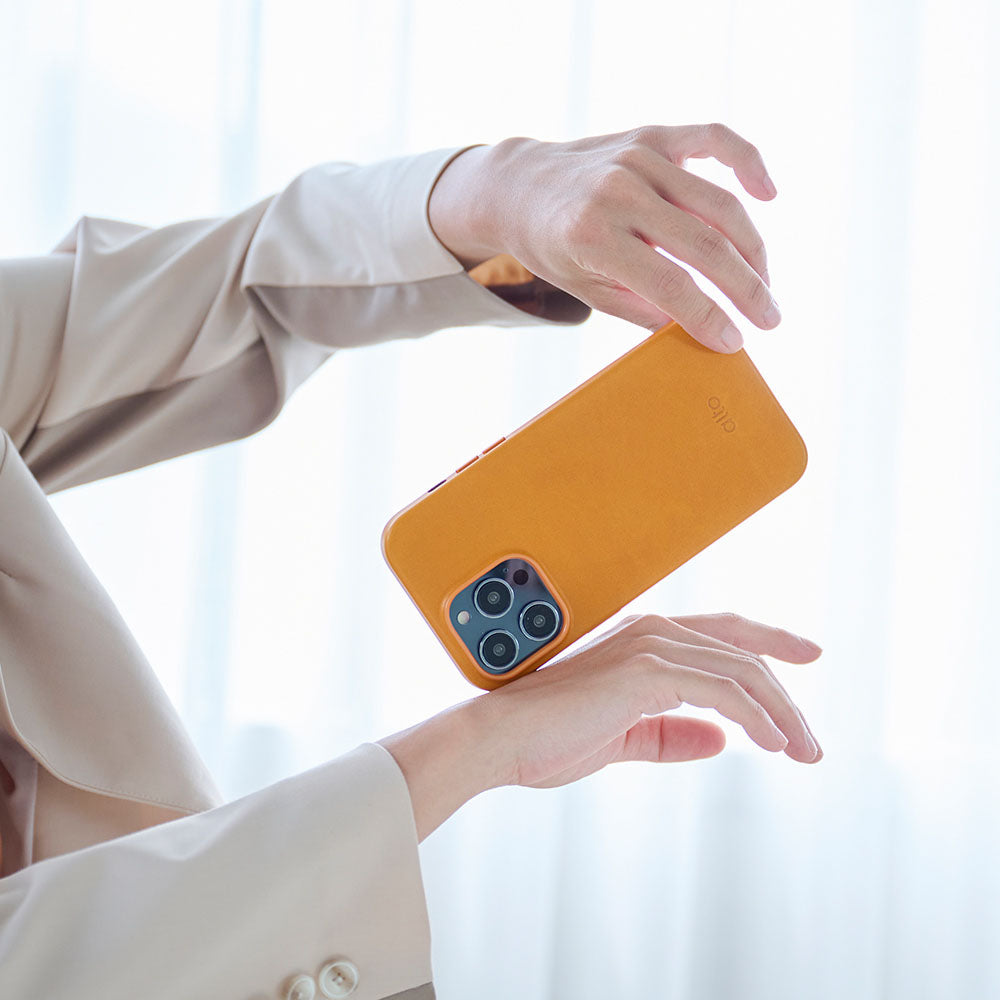 iPhone 14シリーズオリジナルドロップ保護革ケース - キャラメルブラウン