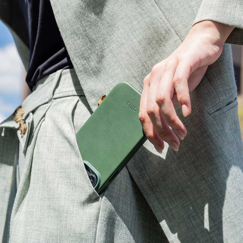 iPhone 14 Series Original Drop Protective Leather Case - Forest Green