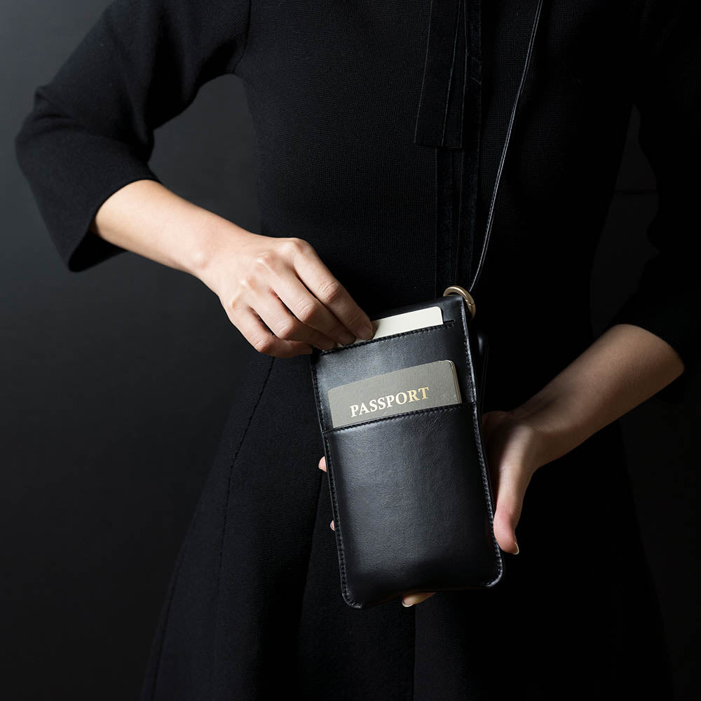 Leather Phone Purse – Raven Black