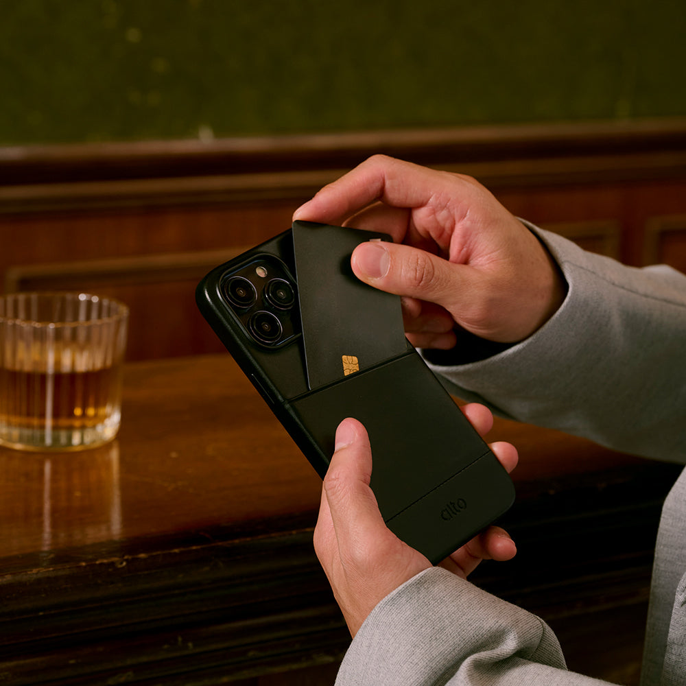 iPhone 15 Series Metro Leather Wallet Case - Raven Black