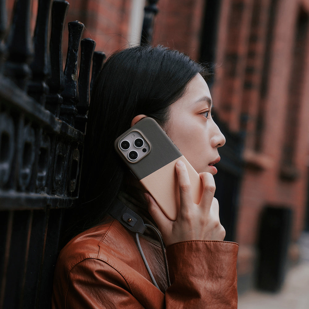 iPhone 16シリーズニシンマグサフレザーケース - セメントグレー /ミスティピンク