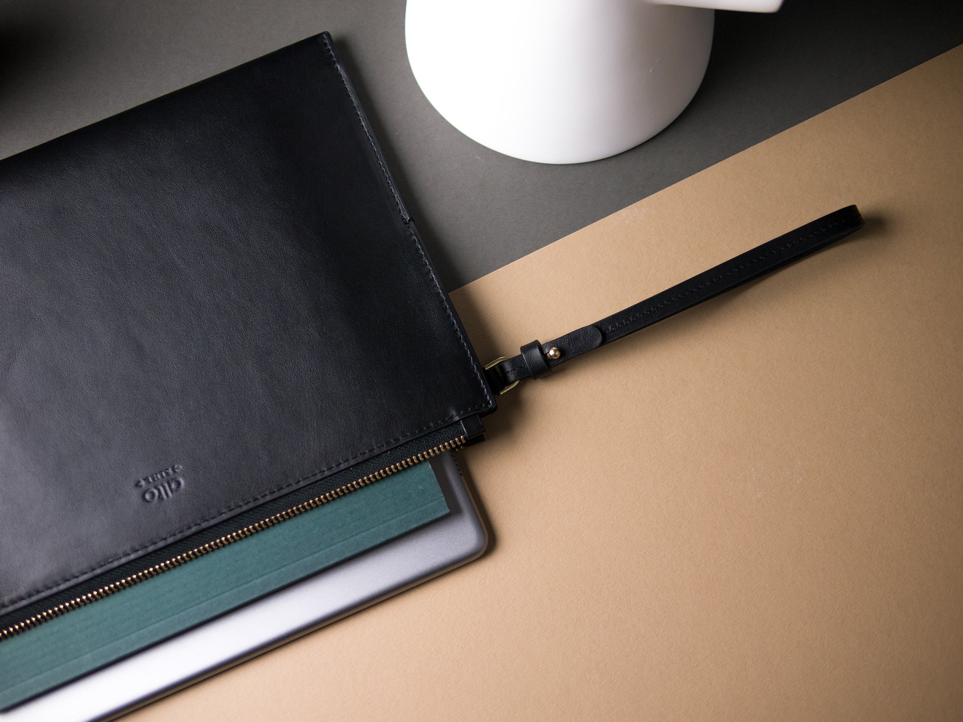 Handmade Premium Italian Leather for iPad Pro 10.5" Clutch - Raven