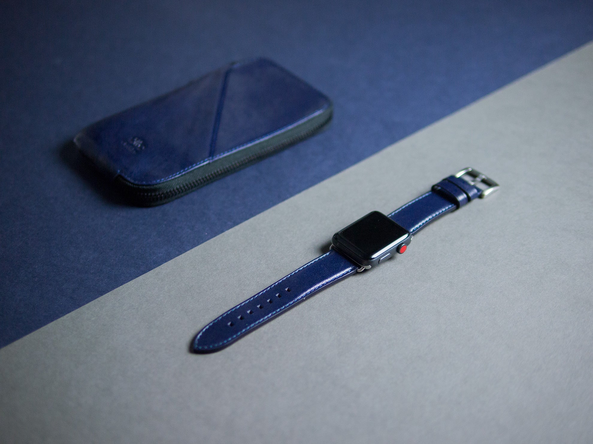 Apple Watch Leather Band 42/44/45/49mm – Navy Blue