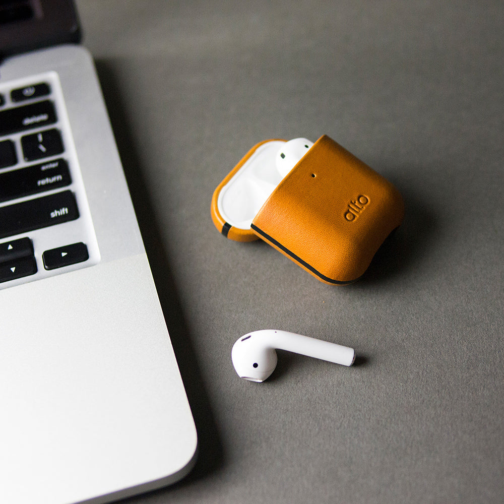 AirPods Leather Case – Caramel Brown
