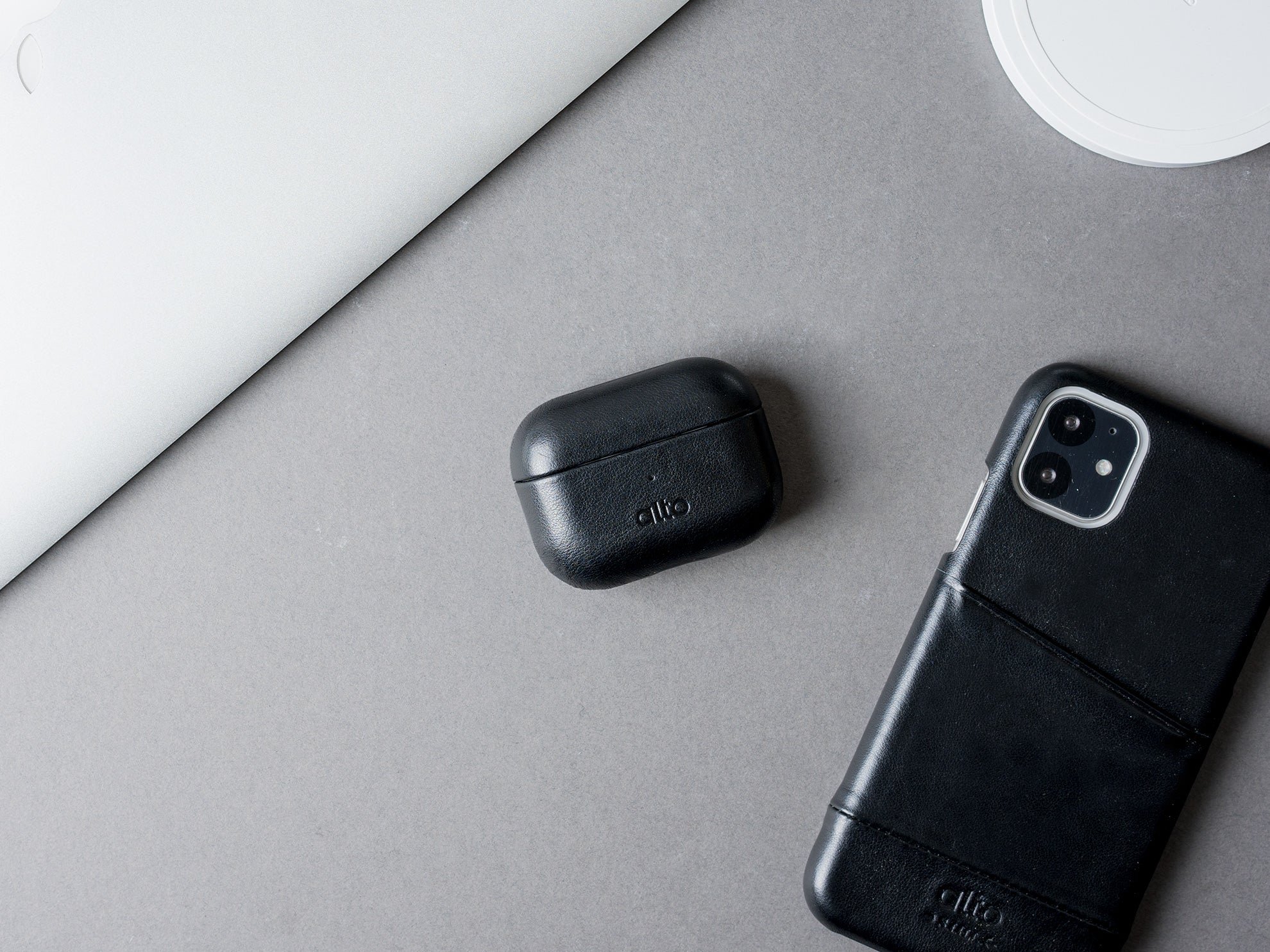 AirPods Pro Leather Case – Raven Black