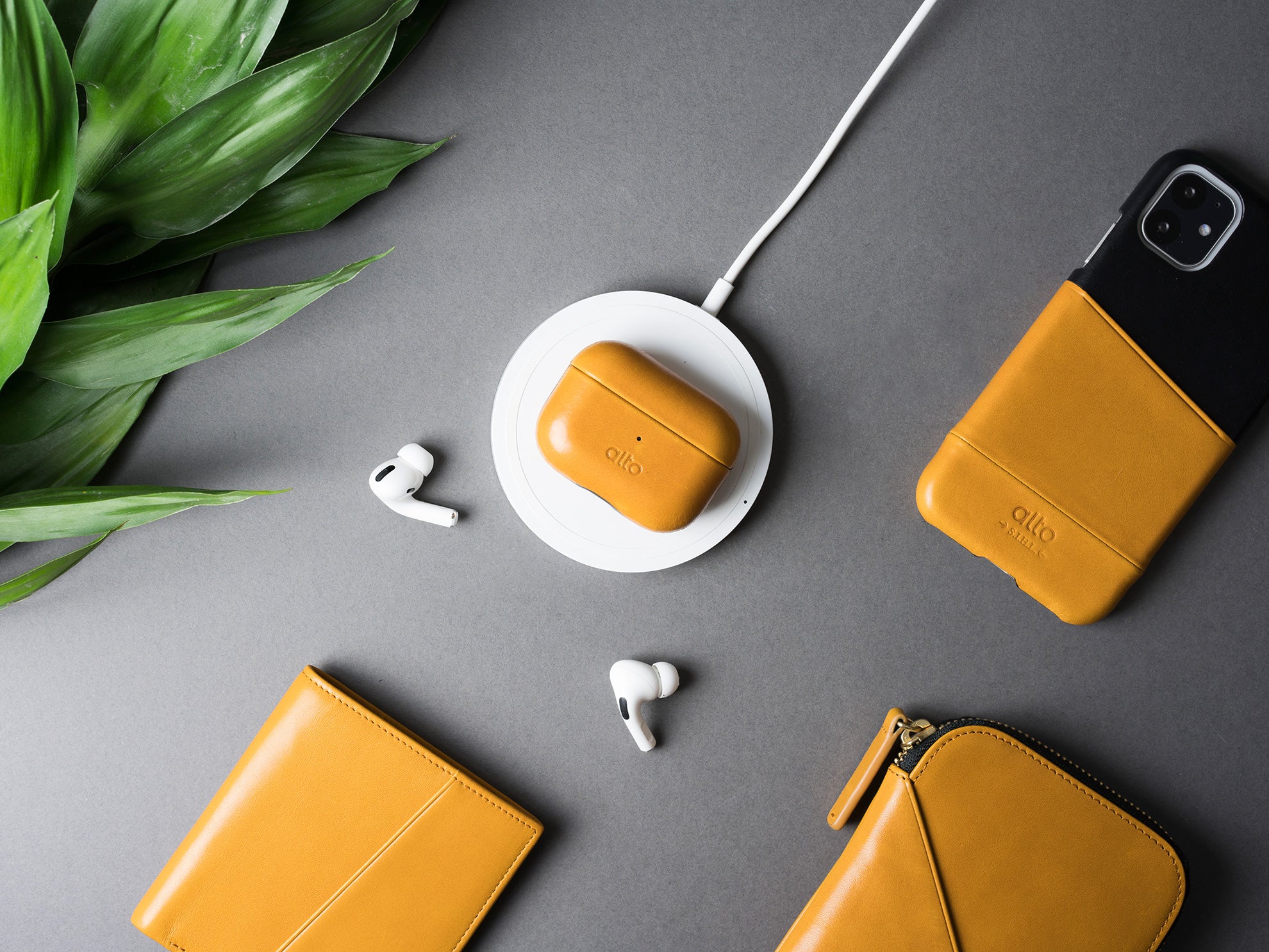 AirPods Pro Leather Case – Caramel Brown