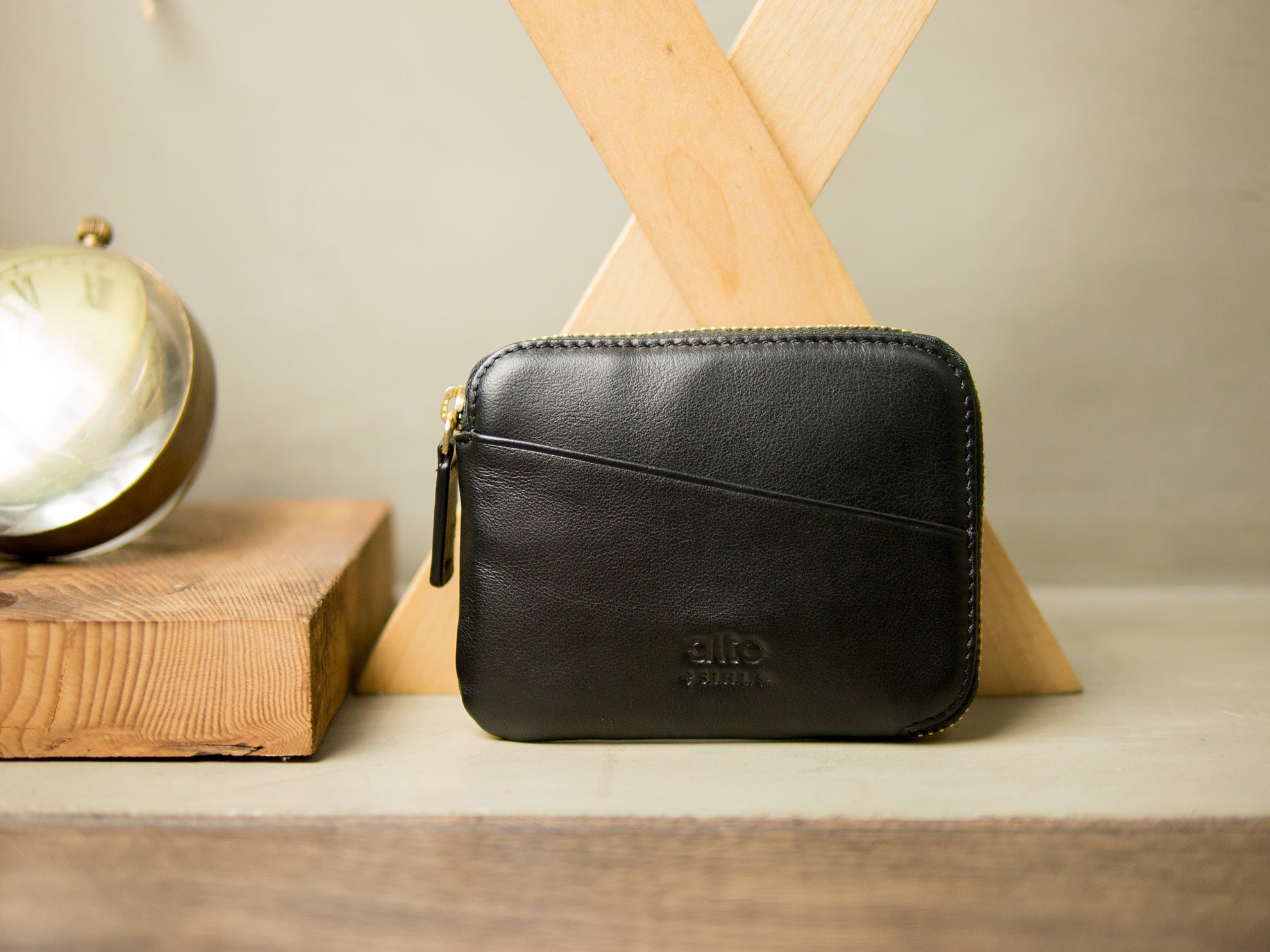 Leather Pouch Wallet – Raven Black