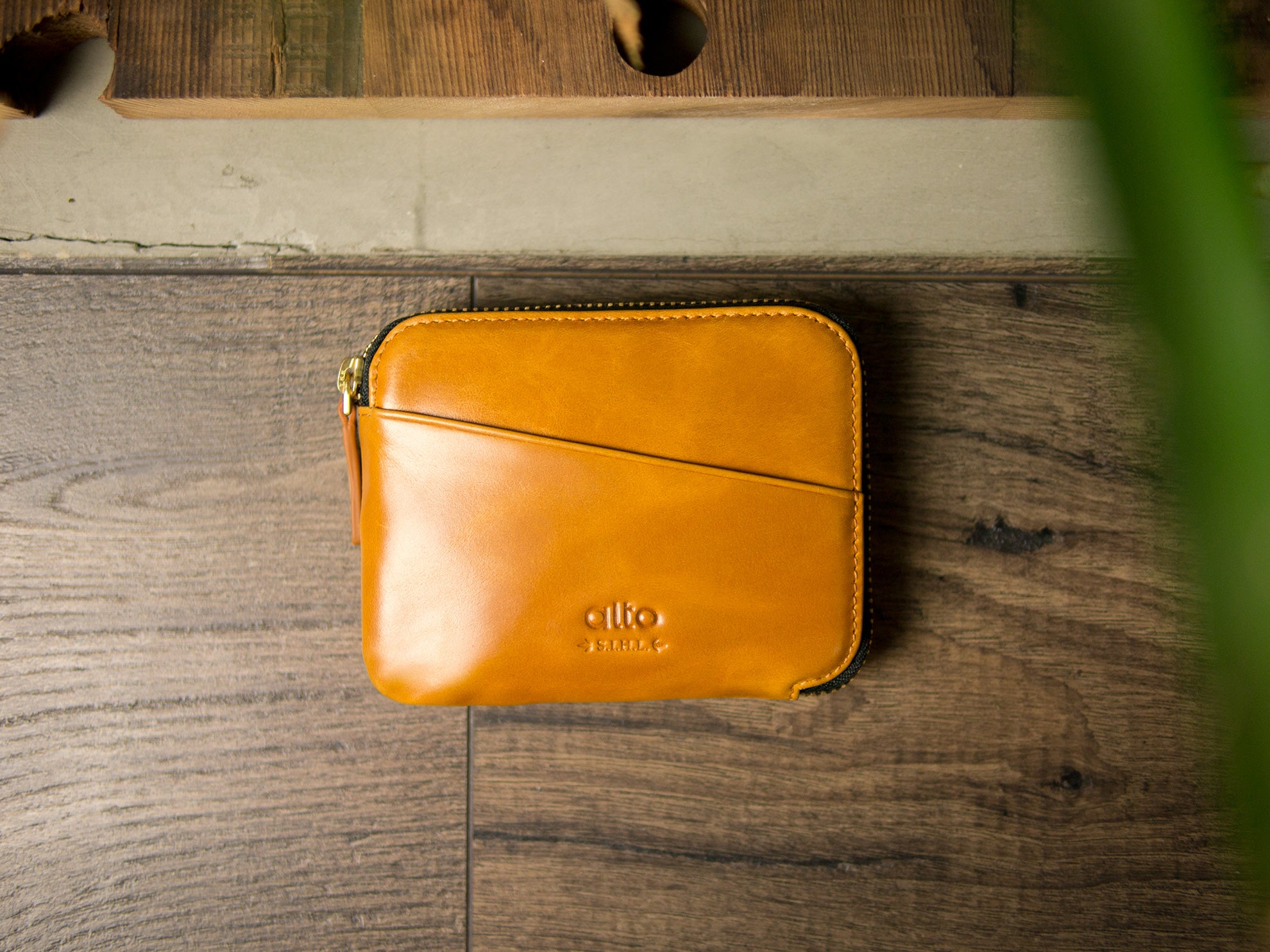 Leather Pouch Wallet – Caramel Brown