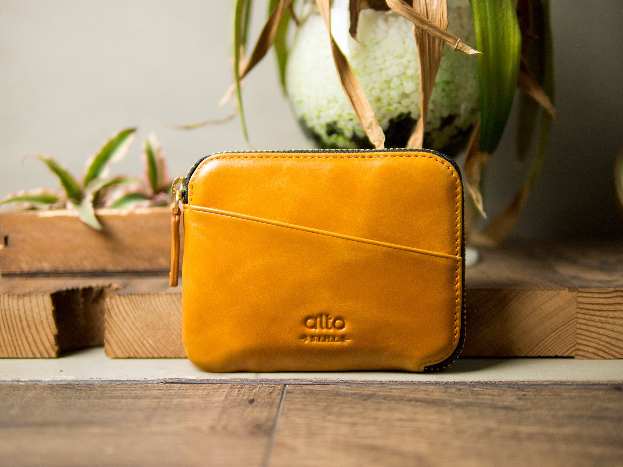 Leather Pouch Wallet – Caramel Brown