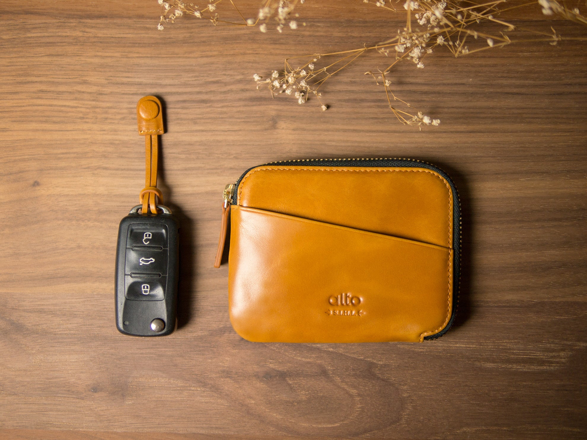 Leather Pouch Wallet – Caramel Brown