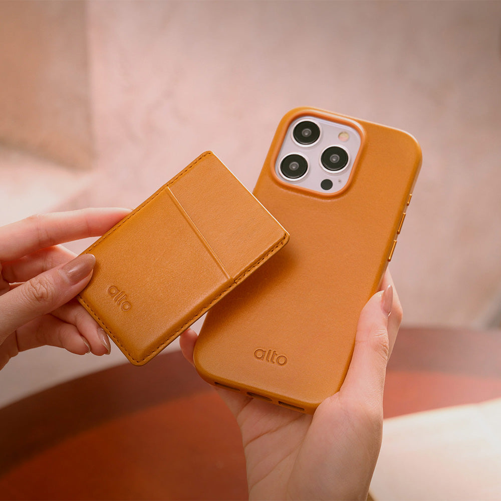 iPhone 15 Series Clop MagSafe Leather Case - Caramel Brown