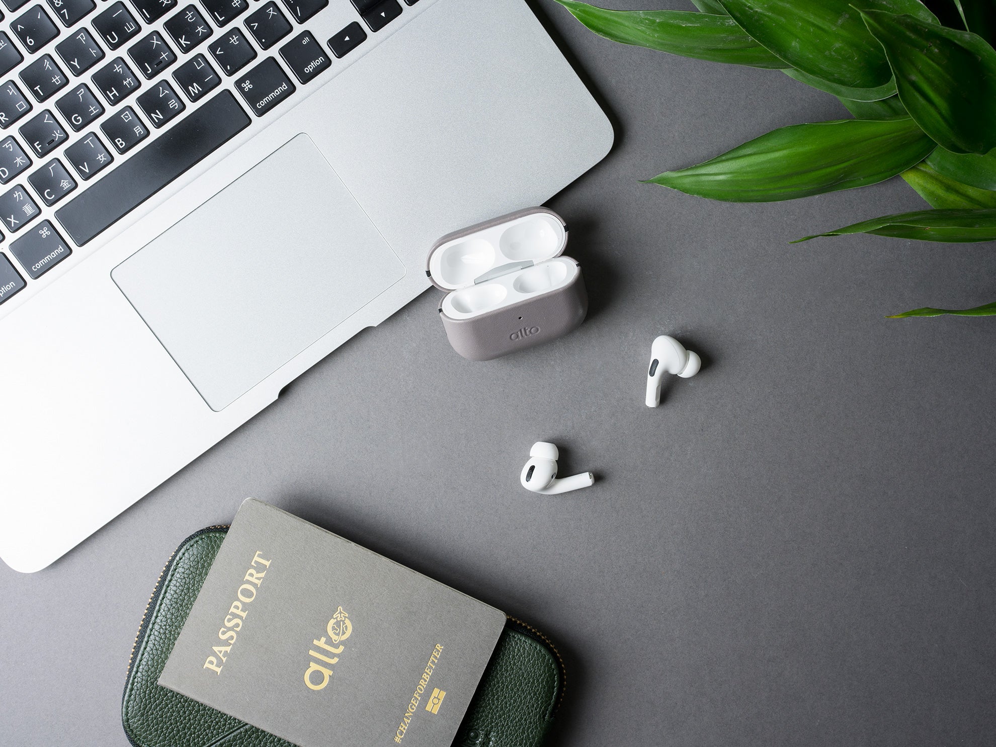 AirPods Pro Leather Case – Cement Gray