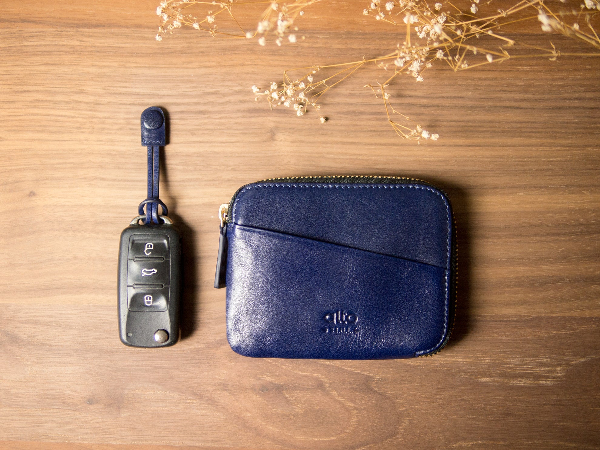 Leather Pouch Wallet – Navy Blue